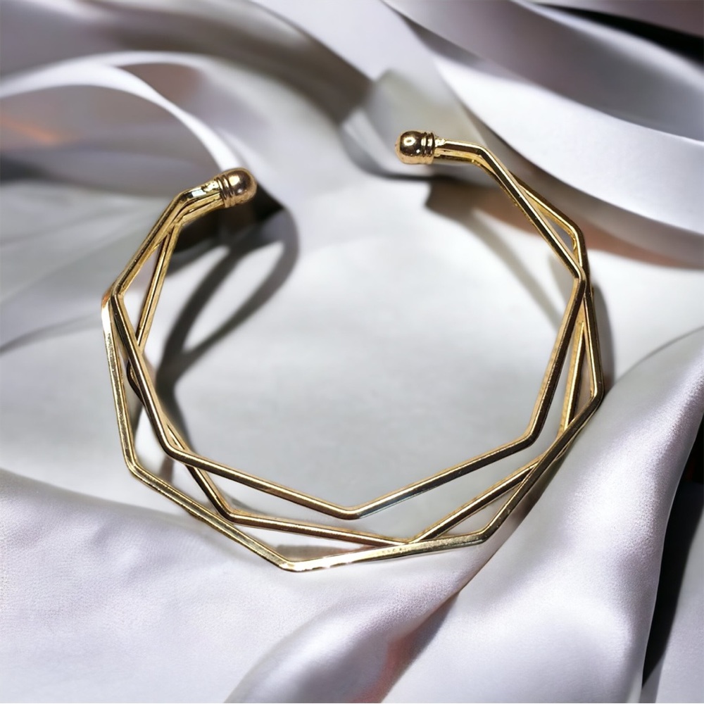 Gold Toned Geometric Bracelet - Picture 1 of 8